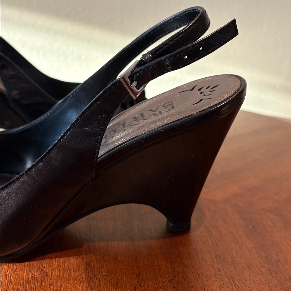 Franco Sarto heels Leather Peep-Toe Slingback wedge heels Black/ front 2
Bows - Picture 10 of 15